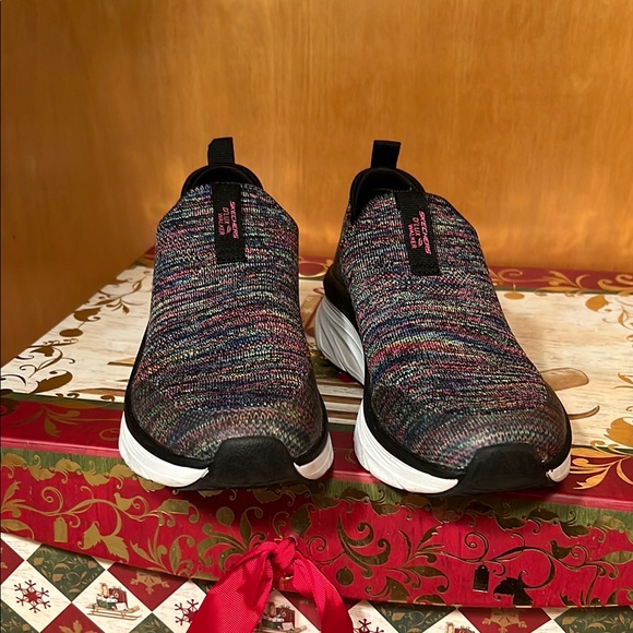 SKECHERS D’LUX WALKER - Picture 1 of 7